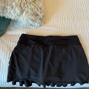 Black Lululemon Tennis skirt
